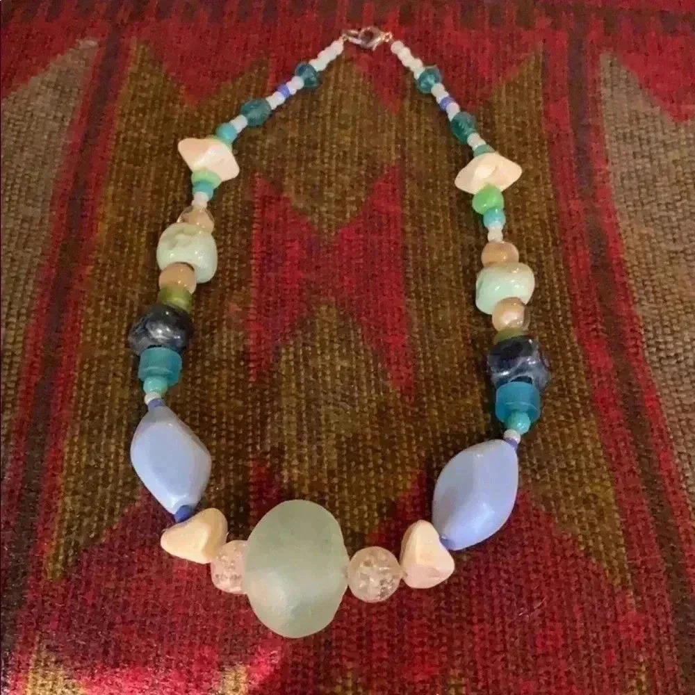 Women’s necklace
